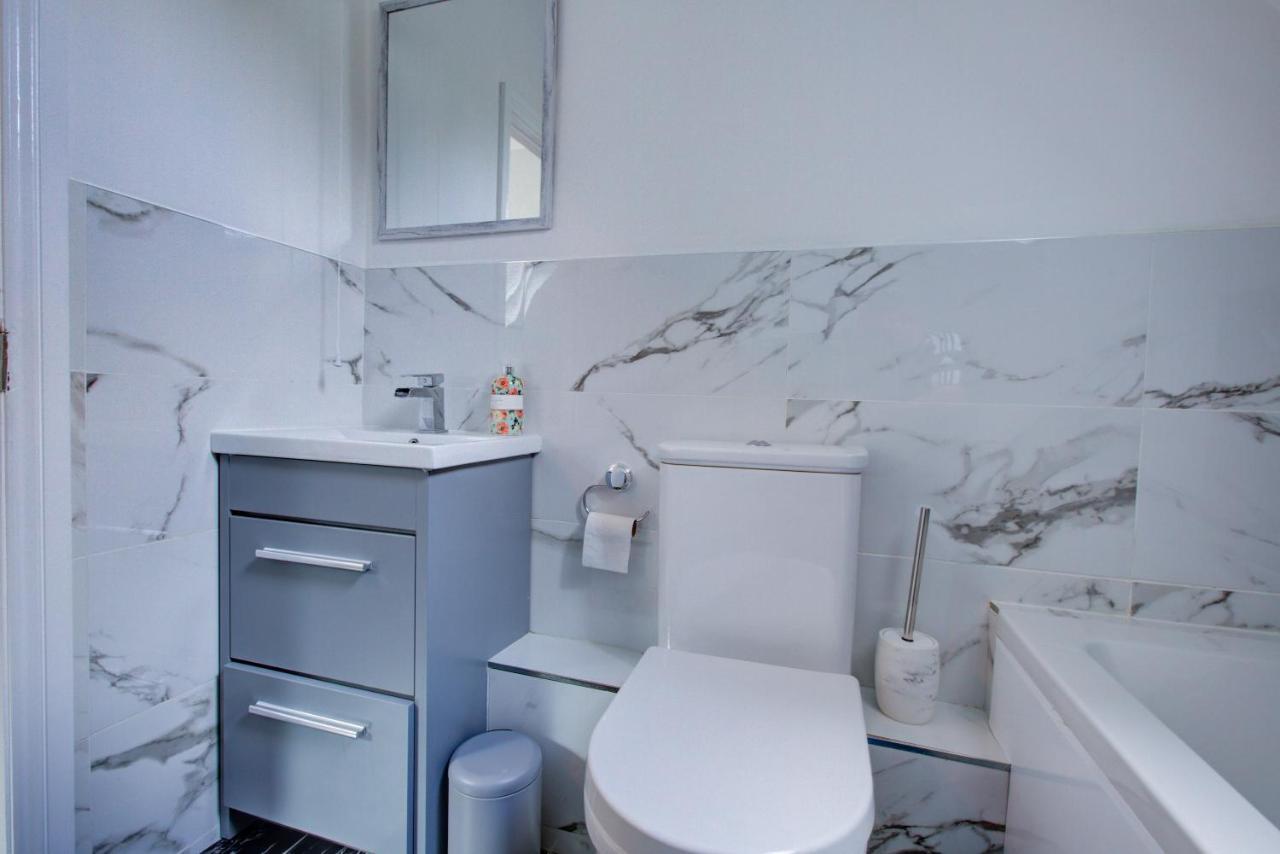 Luxury 3 Bedroom Apartment Close To Beach, Bournemouth & Meyrick Park Экстерьер фото